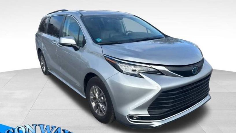 TOYOTA SIENNA 2021 5TDYRKEC4MS057229 image