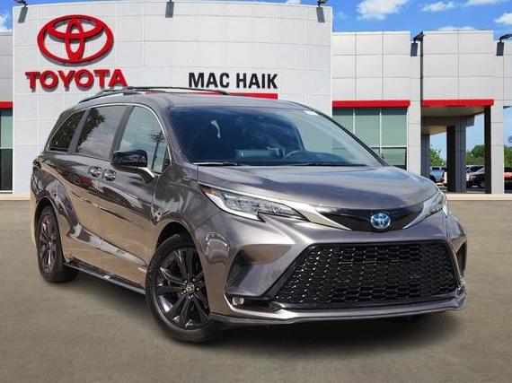 TOYOTA SIENNA 2021 5TDXRKEC2MS064661 image