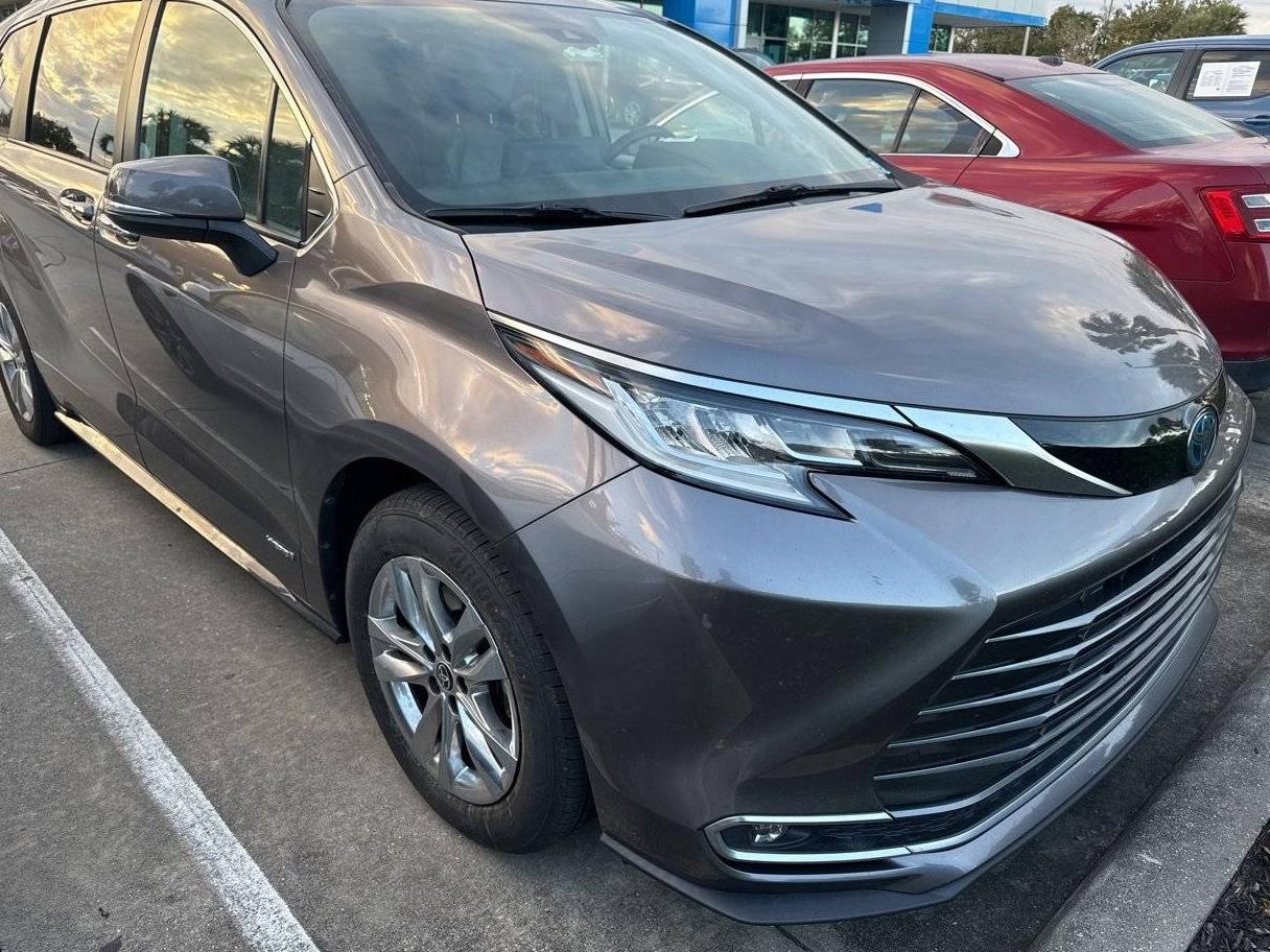 TOYOTA SIENNA 2021 5TDZRKEC9MS061460 image