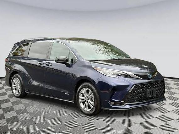 TOYOTA SIENNA 2021 5TDDSKFC5MS009465 image