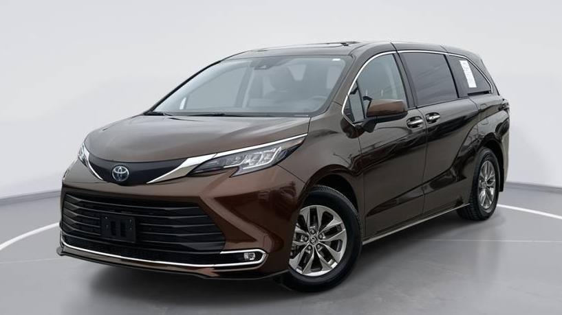 TOYOTA SIENNA 2021 5TDYRKEC6MS013376 image