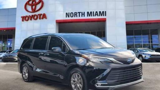 TOYOTA SIENNA 2021 5TDYRKEC6MS062402 image
