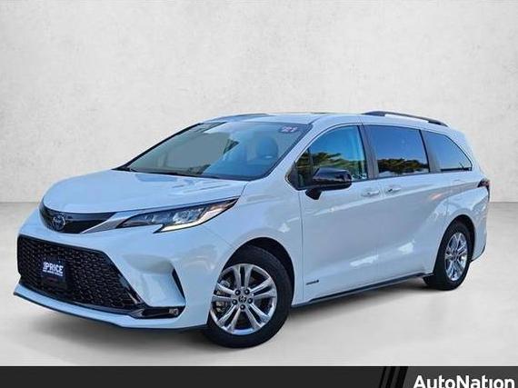TOYOTA SIENNA 2021 5TDDSKFC5MS038268 image