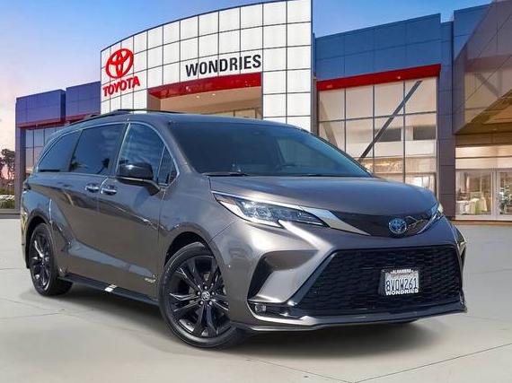 TOYOTA SIENNA 2021 5TDXRKEC1MS029271 image