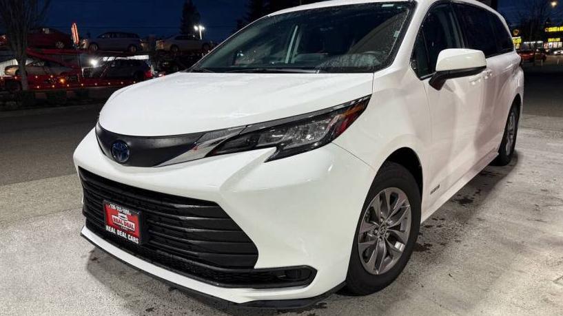 TOYOTA SIENNA 2021 5TDKRKEC7MS027373 image