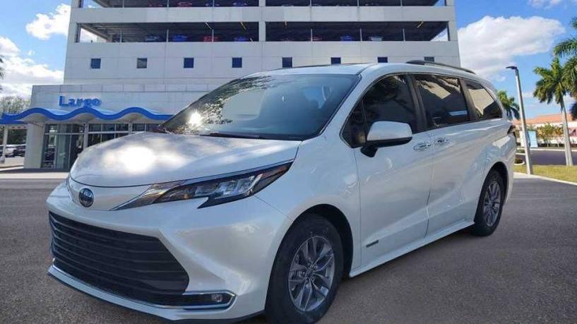 TOYOTA SIENNA 2021 5TDYRKEC3MS062051 image