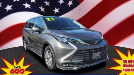 TOYOTA SIENNA 2021 5TDKRKEC8MS037510 image