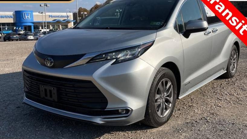 TOYOTA SIENNA 2021 5TDYSKFC9MS013892 image