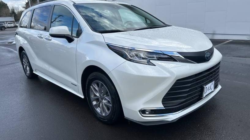 TOYOTA SIENNA 2021 5TDYRKEC8MS055922 image