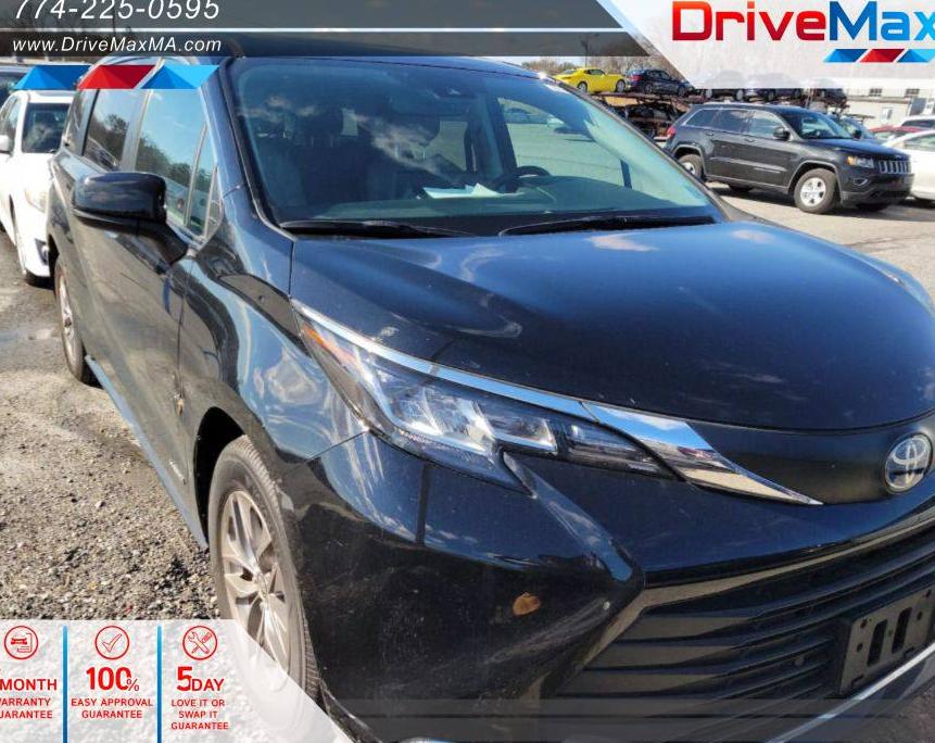 TOYOTA SIENNA 2021 5TDYSKFC0MS030824 image