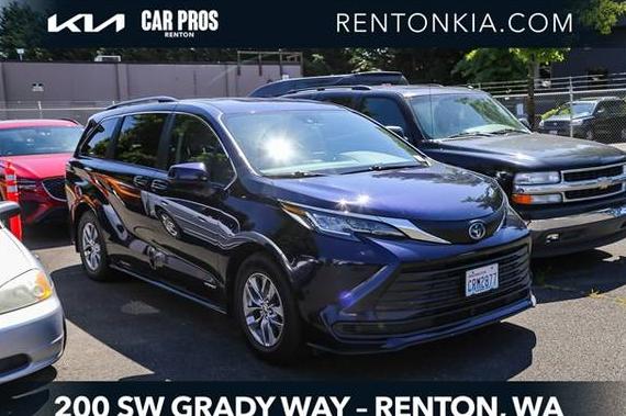 TOYOTA SIENNA 2021 5TDKSKFC7MS024069 image