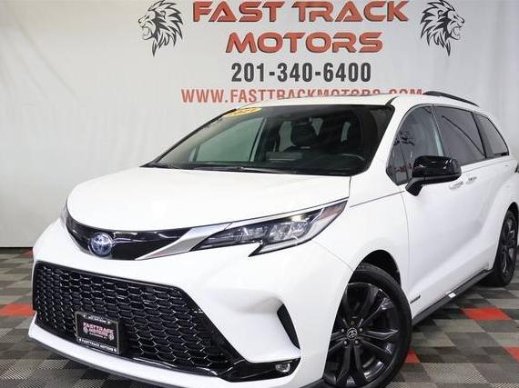 TOYOTA SIENNA 2021 5TDXRKEC0MS019721 image