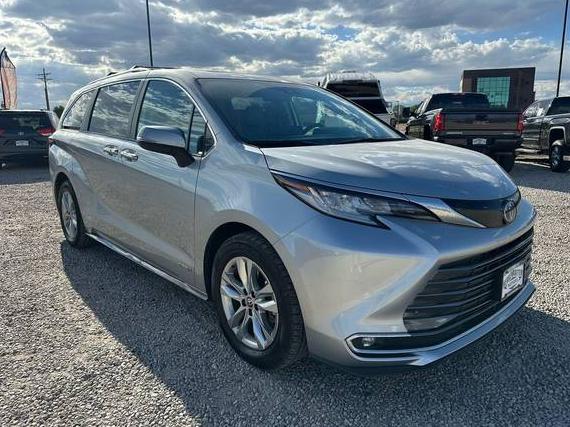 TOYOTA SIENNA 2021 5TDZSKFC2MS011471 image