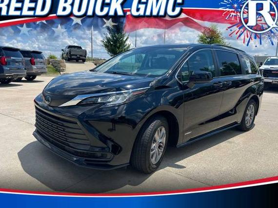 TOYOTA SIENNA 2021 5TDKRKEC3MS030576 image