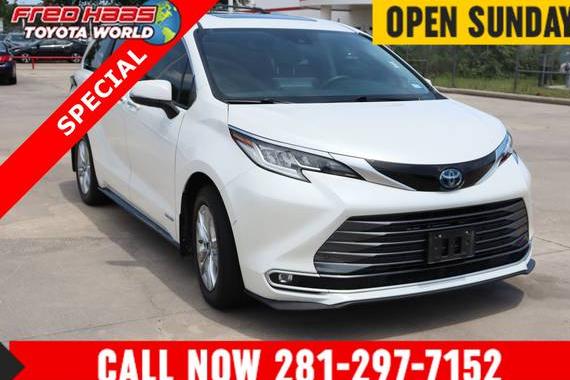 TOYOTA SIENNA 2021 5TDZRKEC0MS013541 image