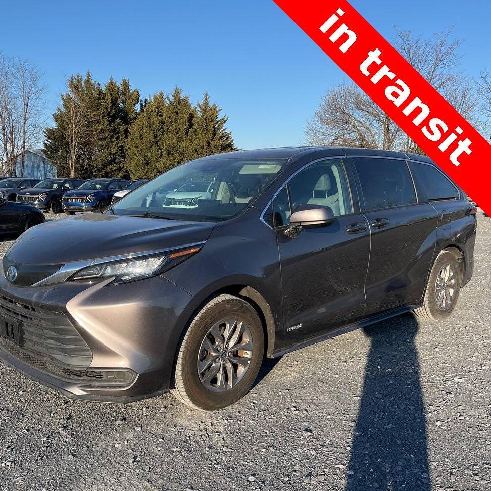 TOYOTA SIENNA 2021 5TDKRKEC9MS025219 image