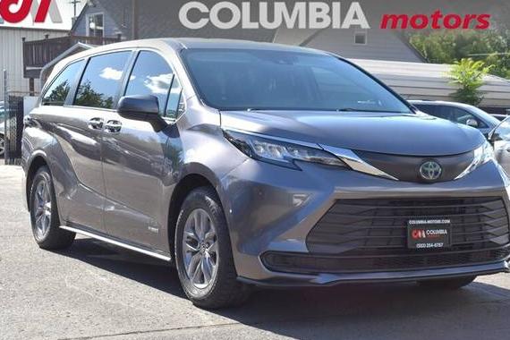 TOYOTA SIENNA 2021 5TDKSKFC7MS005604 image