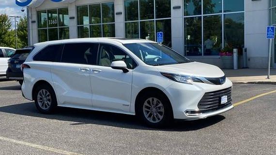 TOYOTA SIENNA 2021 5TDYRKEC4MS008340 image