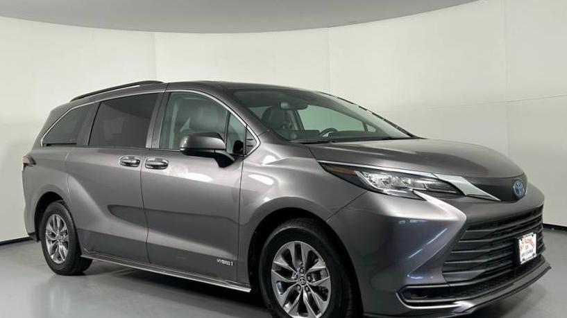 TOYOTA SIENNA 2021 5TDBSKFC9MS023781 image