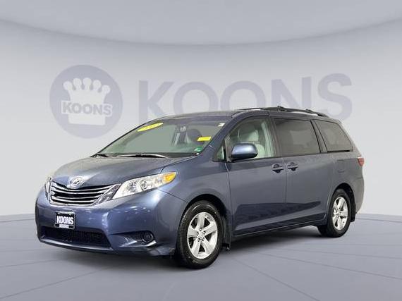 TOYOTA SIENNA 2017 5TDKZ3DC7HS792130 image