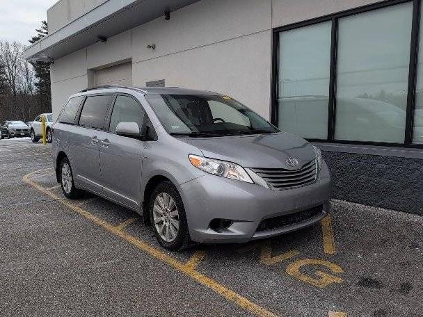 TOYOTA SIENNA 2017 5TDJZ3DC1HS152300 image