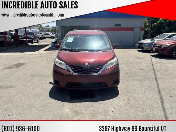 TOYOTA SIENNA 2017 5TDKZ3DCXHS852885 image