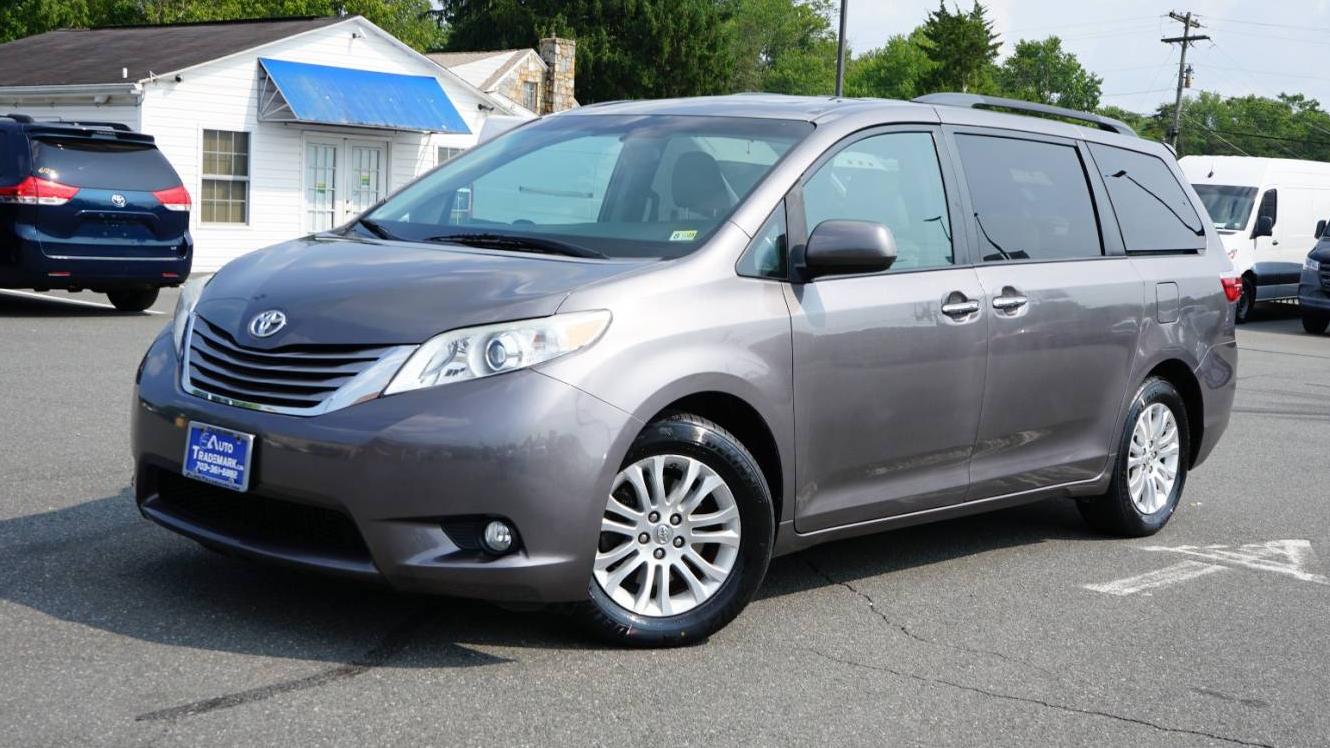 TOYOTA SIENNA 2017 5TDYZ3DC8HS807969 image