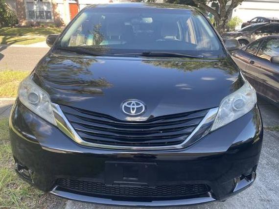 TOYOTA SIENNA 2017 5TDKZ3DC7HS779104 image TOYOTA SIENNA 2017 5TDKZ3DC7HS779104 image