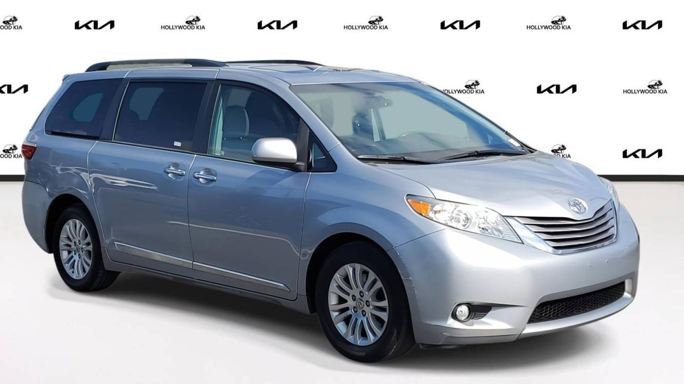 TOYOTA SIENNA 2017 5TDYZ3DC4HS775795 image