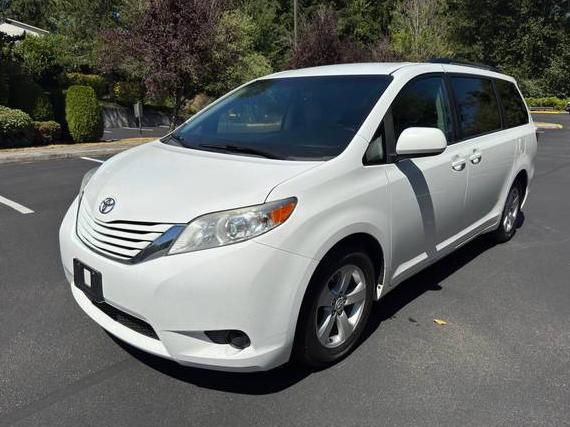 TOYOTA SIENNA 2017 5TDKZ3DC8HS795991 image