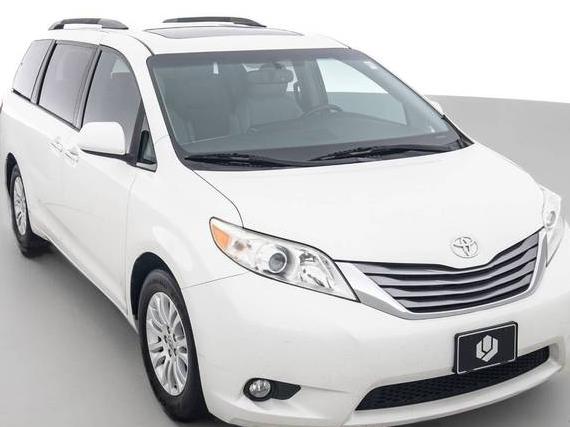 TOYOTA SIENNA 2017 5TDYZ3DC2HS771700 image