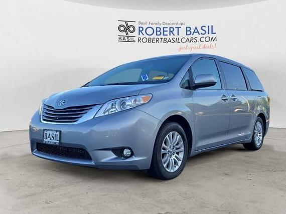 TOYOTA SIENNA 2017 5TDYZ3DC5HS873220 image