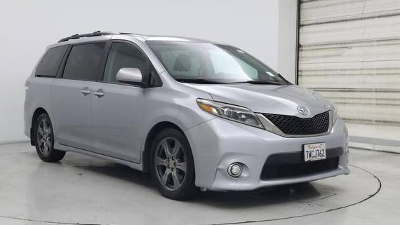 TOYOTA SIENNA 2017 5TDXZ3DCXHS786232 image
