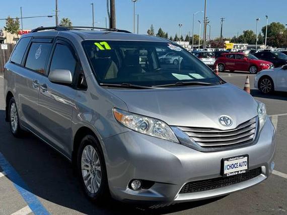 TOYOTA SIENNA 2017 5TDYZ3DC0HS832574 image