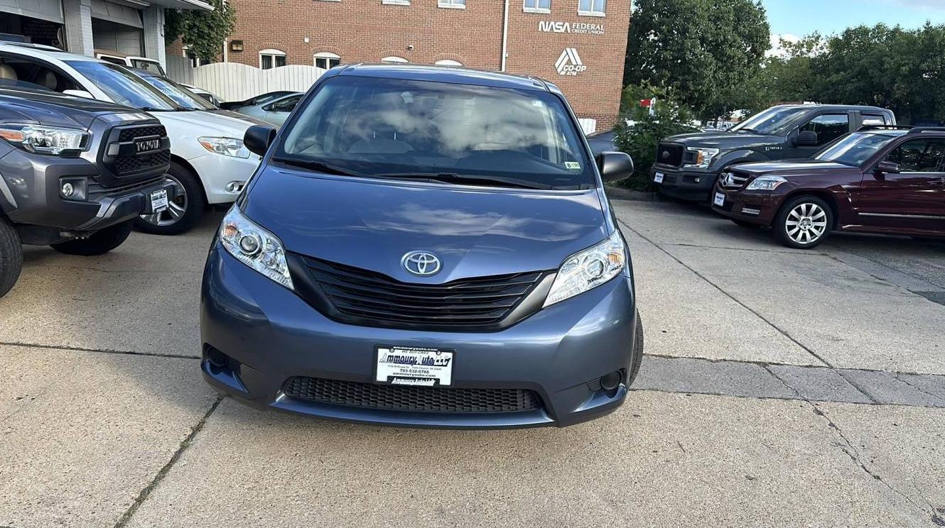 TOYOTA SIENNA 2017 5TDZZ3DC4HS868501 image