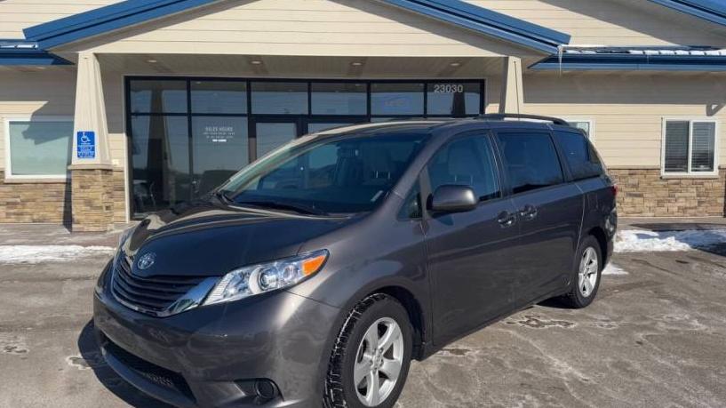 TOYOTA SIENNA 2017 5TDKZ3DC8HS891491 image