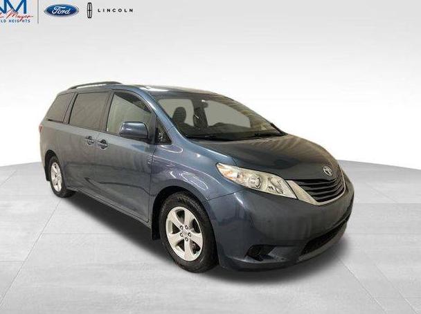 TOYOTA SIENNA 2017 5TDKZ3DC7HS892986 image