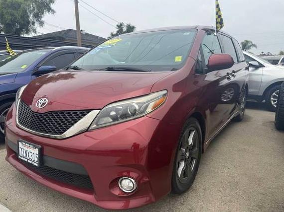 TOYOTA SIENNA 2017 5TDXZ3DC4HS876928 image