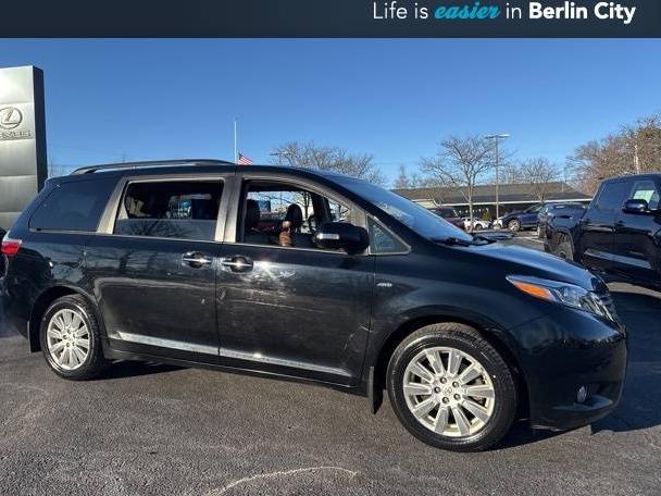 TOYOTA SIENNA 2017 5TDDZ3DC3HS162128 image