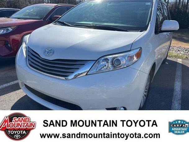 TOYOTA SIENNA 2017 5TDYZ3DC8HS789053 image