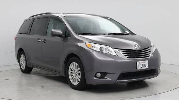 TOYOTA SIENNA 2017 5TDYZ3DC3HS867206 image