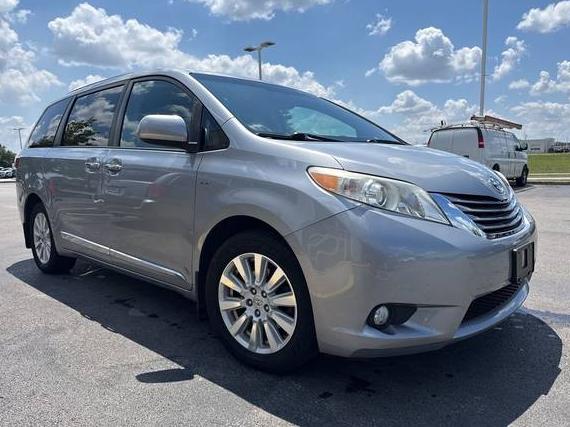 TOYOTA SIENNA 2017 5TDDZ3DC3HS177406 image