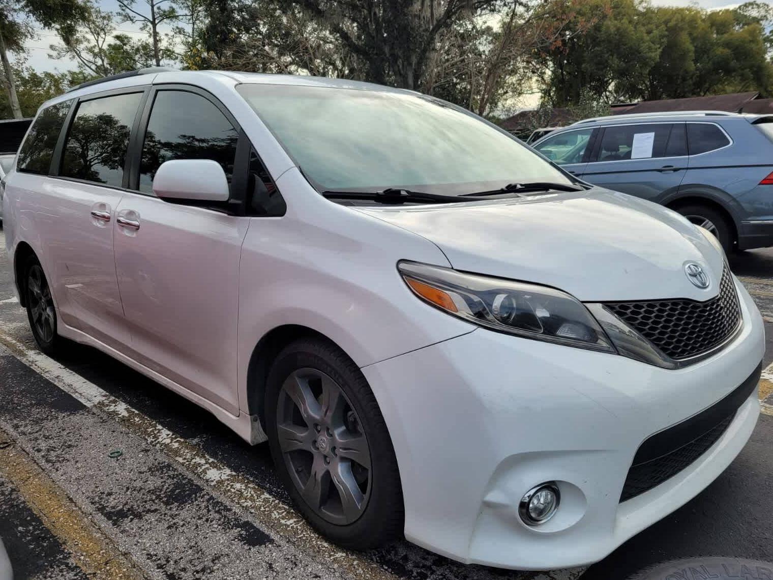 TOYOTA SIENNA 2017 5TDXZ3DC7HS780579 image