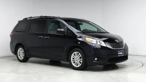 TOYOTA SIENNA 2017 5TDYZ3DCXHS815104 image