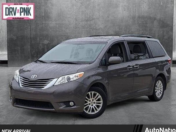 TOYOTA SIENNA 2017 5TDYZ3DC6HS780562 image