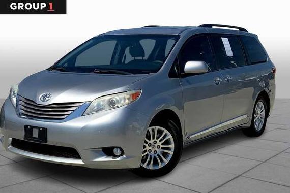 TOYOTA SIENNA 2017 5TDYZ3DC0HS767192 image