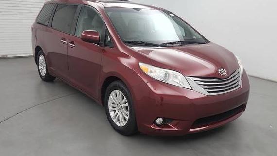 TOYOTA SIENNA 2017 5TDYZ3DC5HS875677 image