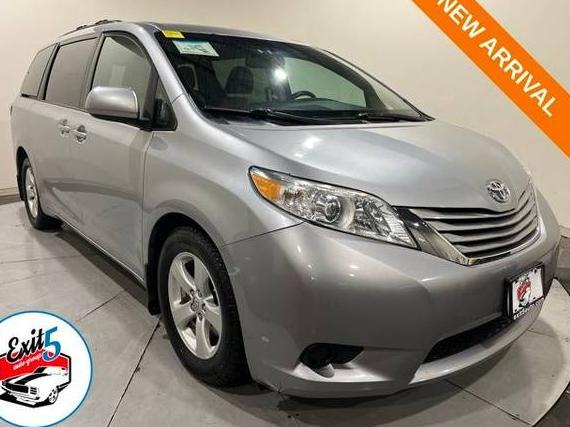 TOYOTA SIENNA 2017 5TDKZ3DC0HS871140 image
