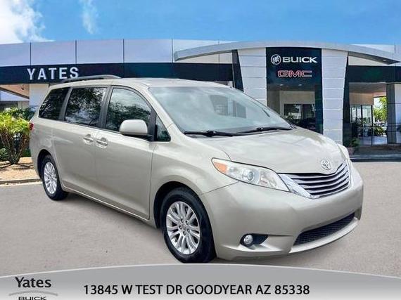TOYOTA SIENNA 2017 5TDYZ3DC8HS821967 image