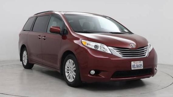 TOYOTA SIENNA 2017 5TDYZ3DC5HS868101 image